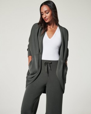 Spanx AirEssentials Cocoon Blast Olivgröna | 684351UGF